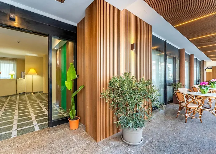 Mono 2 شقة ألغيرو