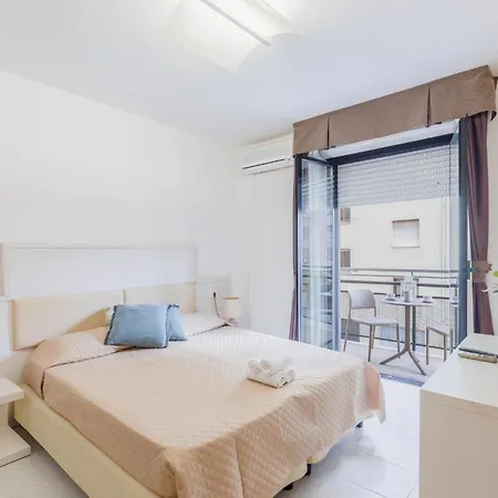 Appartement Mono 2 *